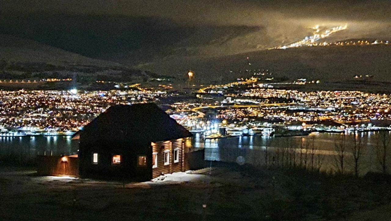 Akureyri Loghouse Hg 16454 Apartment Exterior photo